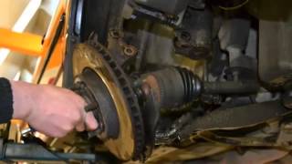 Замена переднего подшипника ступицы Toyota Corolla