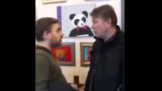 Мужики дерутся как бабы ... (драка)