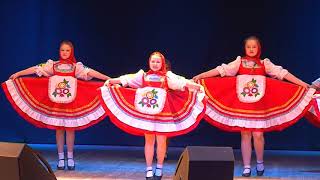 Ансамбль "Улыбка". Танец "Русские матрешечки"
