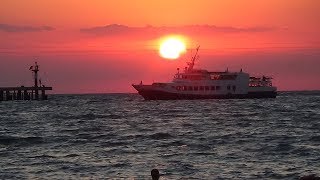 Анапа. Бродвей и фонтаны у администрации