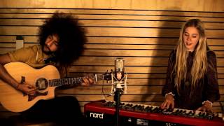 REC ROOM SESSION - Elle Graham 'Lighthouse'