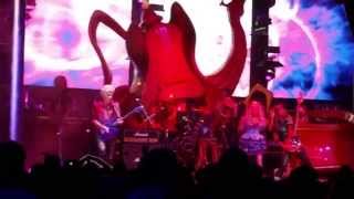 Mad T Party 5-18-2014 Bat Day tribute & One more song encore
