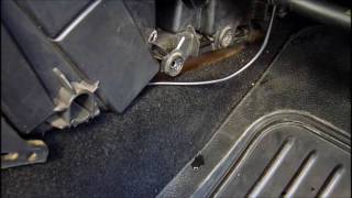 Renault Megane II   прочистка дренажа кондиционера
