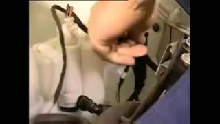 Замена бачка омывателя ветрового стекла на Mercedes-Benz Vito W639