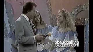 Silvio Santos dança com Eliana