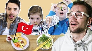 6 Kinder probieren zum 1. Mal FRÜHSTÜCK AUS ALLER WELT | Emrah | REACTION