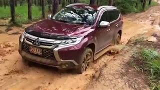 Mitsubishi Pajero 4WD Montero Shogun Sport QE Australia Offroad Outdoor Slope Hill River