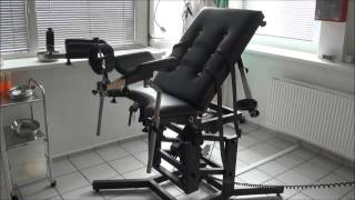 Gynstuhl Gynäkologischerstuhl-dominastudio-berlin