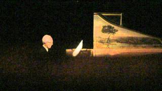 Bach JS Suite en mi mineur pour luth BWV 996 par Gustav Leonhardt, 12.12.2011