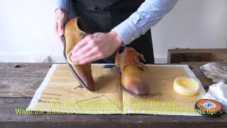How to clean your shoes using Saphir Saddle Soap