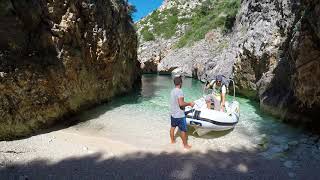 Exploring English's ( Gjongjilekes) bay &  cave