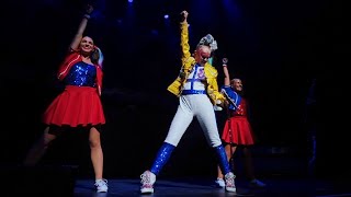 JoJo Siwa “Queen” live performance (We Will Rock you,Another one bites the dust,We are The Champions