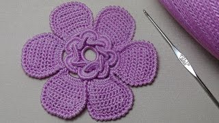 Связать ЦВЕТОК крючком с серединкой из витых столбиков ИРЛАНДСКОЕ КРУЖЕВО Сrochet flower pattern