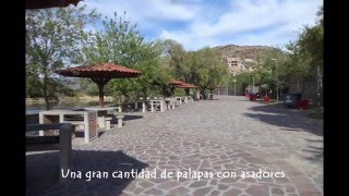 El Pueblito. Un paseo junto al Río Tunal". En Durango.