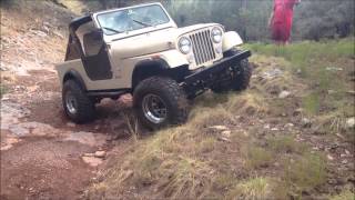 Lifted 1985 Jeep CJ7 Trail Riding