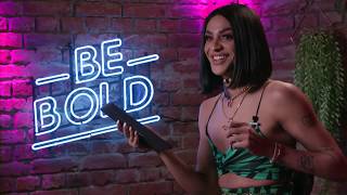 Pabllo Vittar aprendendo palavras em espanhol em live na Argentina