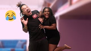 TICKLE CHALLENGE | GIRLFRIEND VS. BOYFRIEND | COUPLES CHALLENGE