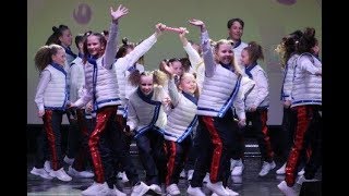 Белорусская песня "Савка и Гришка".  Шоу-театр Татьяны Пановой "Хвилинка".