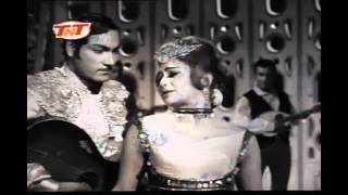 O.P. NAYYAR'S YEH RAAT PHIR NA AAYEGI: "Huzurewala.."