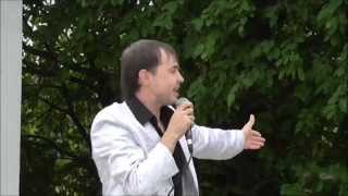 Пеледыш пайрем в Усоле. Володя Матвеев у муро дене саламла