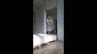 Стенорезная машина в работе