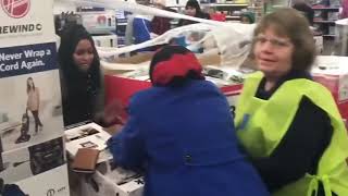 Compilation of the biggest fights during Black Friday 2019