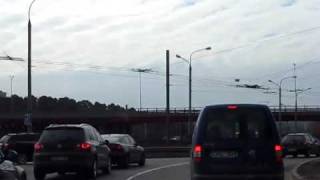 15min.lt - motociklininkas juda tarp eismo juostų (1)