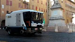 La pulizia delle strade