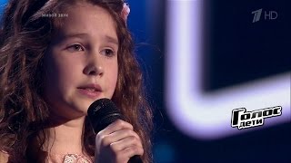 Аксиния Сапрыкина «Moon River» - Слепые прослушивания - Голос.Дети - Сезон 4