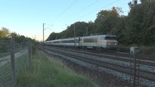 Des trains avant la tombée de la nuit