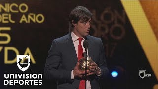 Matías Jesús Almeyda recibió Balón de Oro al mejor DT