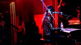 Brooke Fraser live in London singing "Flags"