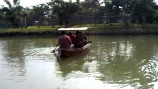 Perahu Dayung Fiberglass - Perahu mini kecil