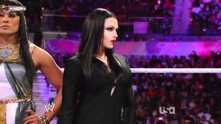 WWE 31/10/11 Divas Halloween Battle Royal