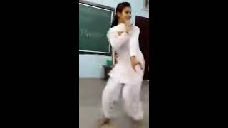 Hot School Girl Dance on Haryanavi Song Must Watch