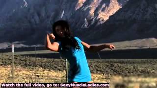 Women Muscle Flex Building Muscle Women