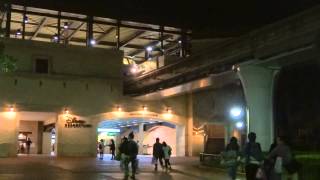 ディズニーランド　夜のディズニーリゾートライン（Tokyo Disneyland　resort　line　night　scene）
