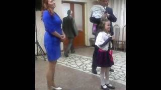 Рита поздровляет бабушку с юбилеем 55лет.