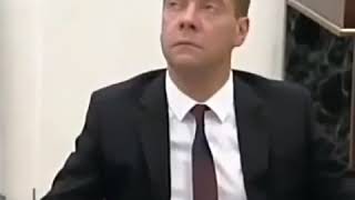 Дима помаши маме ручкой