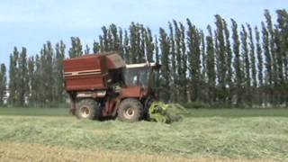 Landb. Dumortier uit Heverlee - Hesston 7730 Jumbo