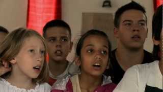 A Burattino Iskola Panaszkórusa/Complaints Choir of Burattino School (HUNGARIAN/ENGLISH SUB)
