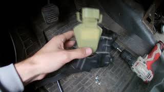 Ошибка P0221 Педаль газа сама газует Ford Transit Connect