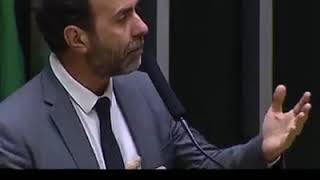 Marcelo Freixo : Por que Moro não investiga o amigo de Flavio Bolsonaro ????