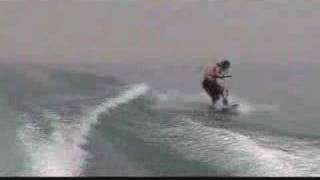 Moti & Lior Go Boat