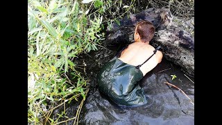 Рыбалка руками в ДЕРЕВЬЯХ ЧЕРЕПАХИ ЩУКА КАРП КАРАСЬ