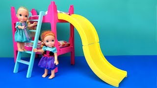 NEW House ! Elsa and Anna toddlers are moving - unpacking - Surprises