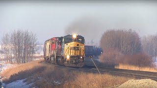 CN Train Spotting HD: RARE! EX CSXT GECX C40-8W 7333 Pulls M310 At Pioneer Road! 4/19 3/13/18