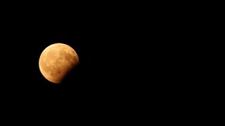 Une éclipse lunaire partielle traverse le nord de la Grèce