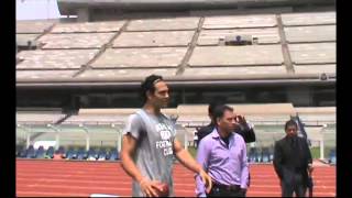 Mark Sánchez visitó a los Pumas