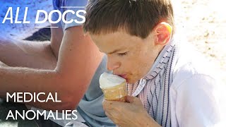 My 40 Year Old Child - Nicky Freeman | Extraordinary People Documentary | Documental